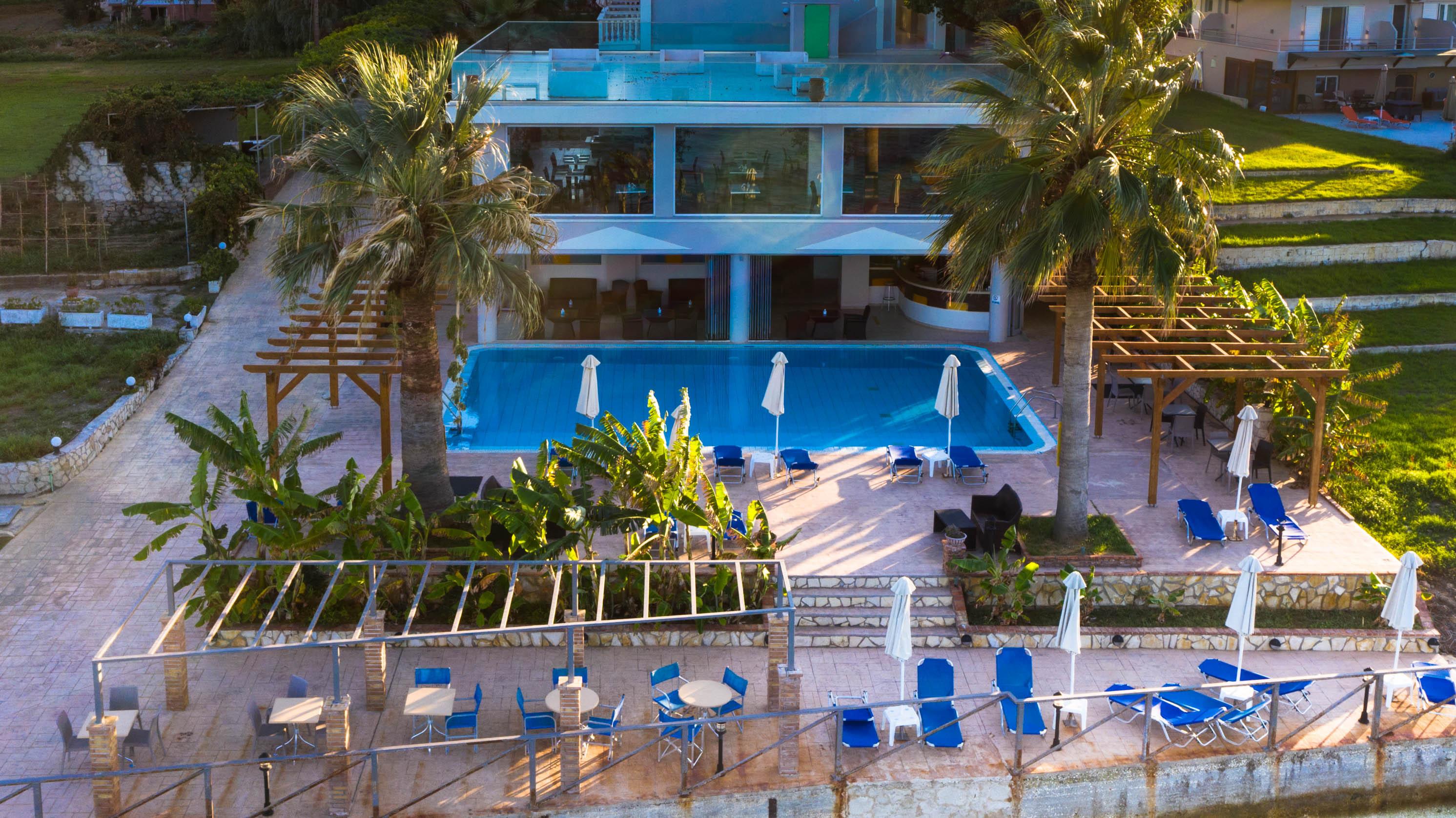 Belussi Beach Hotel & Suites Psarou  外观 照片